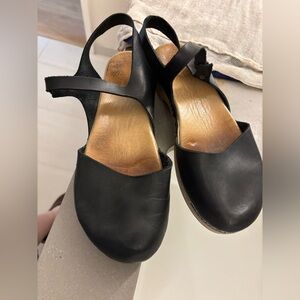 Calou Stockholm flexible wooden clog